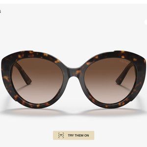 Prada sunglasses SPR01Y